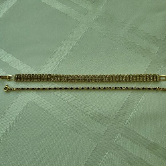 Vtg Tennis Bracelets Set Of Two 3-Strand Gold Tone Sparkle 7" Avon - Picture 2 of 7